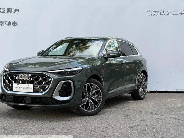 Фотография автомобиля — Audi Q5L