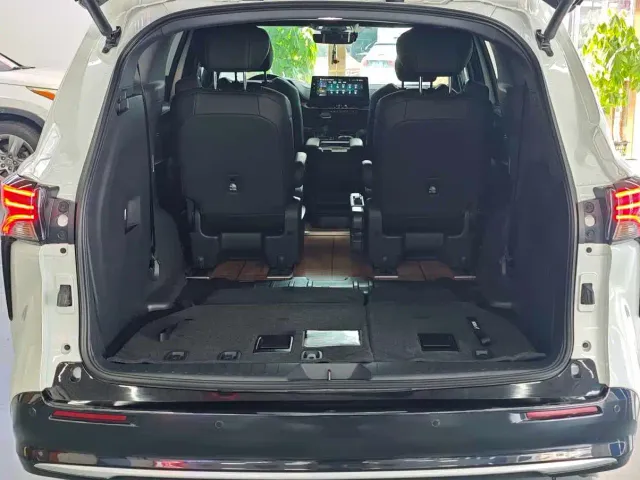 Toyota Sienna — Фото автомобиля 24