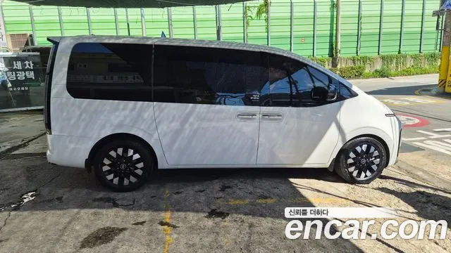 Hyundai Staria — Фото автомобиля 3