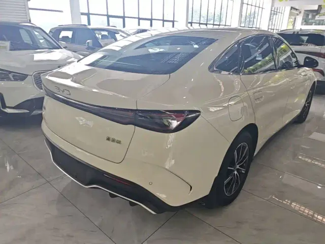 BYD Seal 06 — Фото автомобиля 6