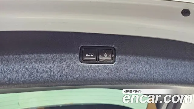 Genesis GV80 — Фото автомобиля 15