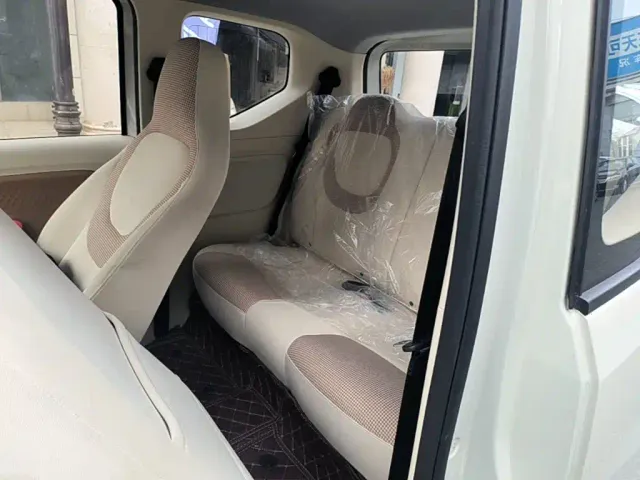 Wuling Hongguang Mini EV — Фото автомобиля 12