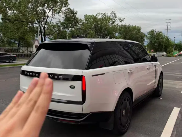 Land Rover Range Rover — Фото автомобиля 11