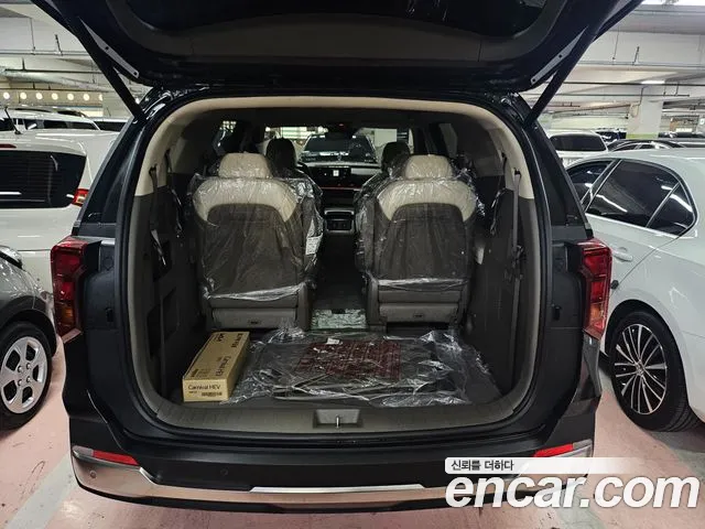 Kia Carnival — Фото автомобиля 11