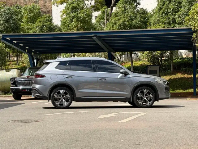 BYD Song Pro — Фото автомобиля 4