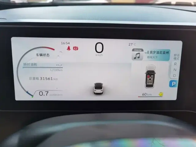 Geely ICON — Фото автомобиля 7
