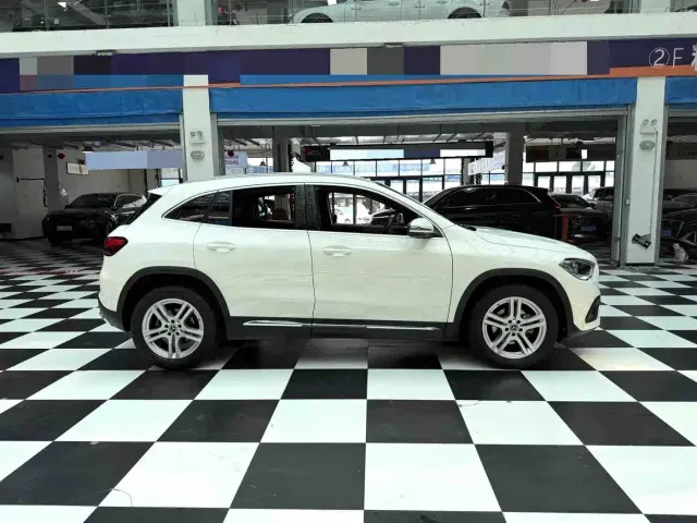 Mercedes-Benz GLA-Class — Фото автомобиля 4