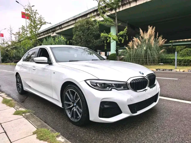BMW BMW 3 Series 2022 325Li M Sport Package — Фото автомобиля 3