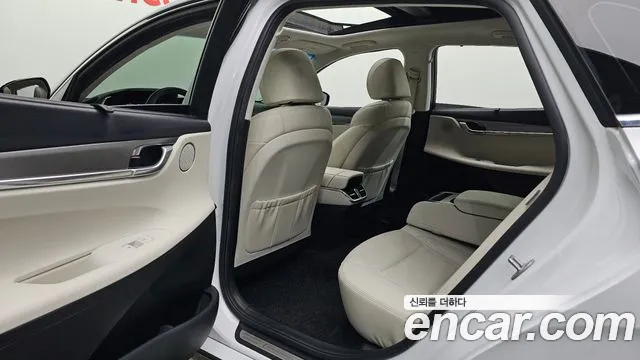 Hyundai Grandeur (New) Hybrid — Фото автомобиля 16