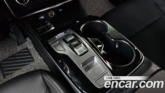 Hyundai Tucson Tucson (NX4) Бензин 1.6 турбо 2WD — Фото автомобиля 9