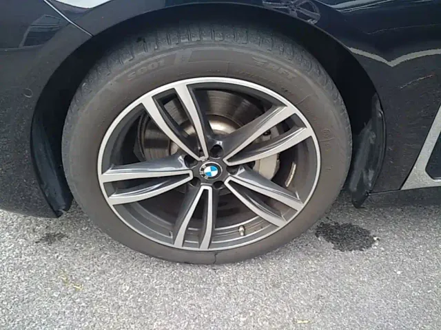 BMW 7 Series — Фото автомобиля 22