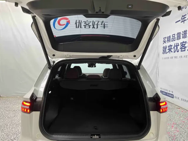 Geely Xingyue L — Фото автомобиля 14