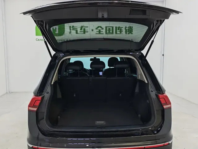 Volkswagen Tiguan L — Фото автомобиля 15