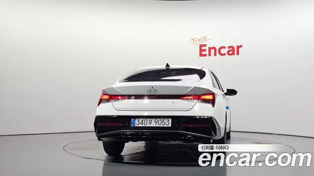 Hyundai Avante CN7 — Фото автомобиля 4