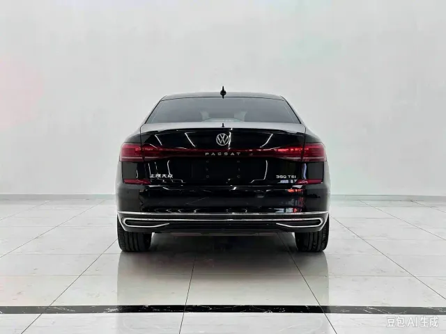 Volkswagen Passat — Фото автомобиля 5