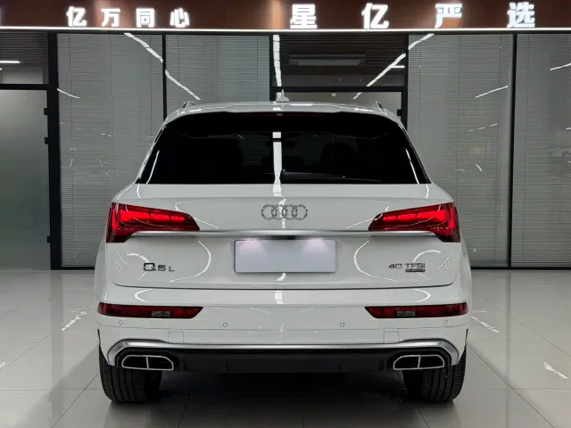 Audi Q5L — Фото автомобиля 18