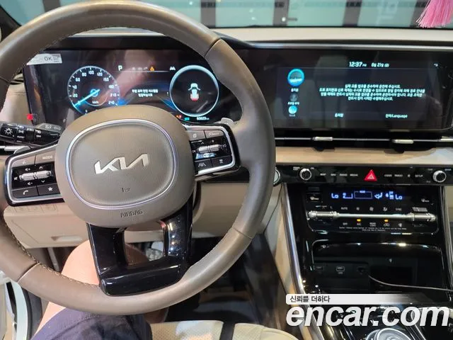 Kia Carnival Generation 4 — Фото автомобиля 6