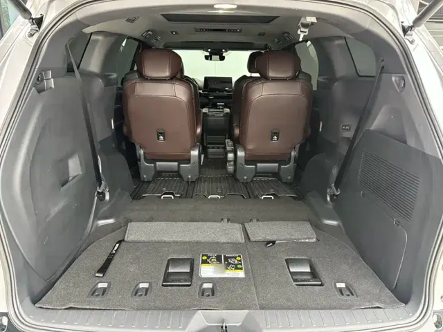 Toyota Granvia — Фото автомобиля 3