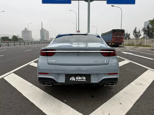 Geely Xingrui — Фото автомобиля 3