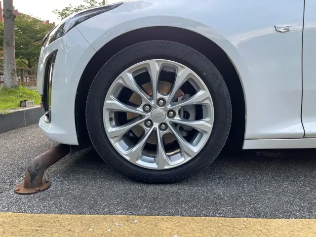 Cadillac CT5 — Фото автомобиля 10
