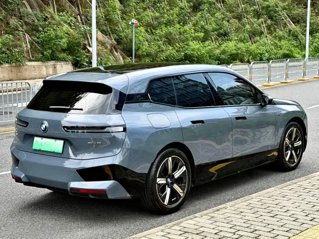 BMW iX — Фото автомобиля 5