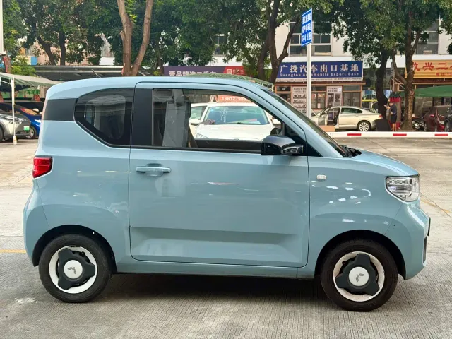 Wuling Hongguang Mini EV — Фото автомобиля 4