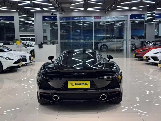 McLaren GT — Фото автомобиля 8