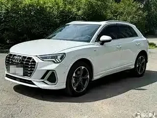 Фотография автомобиля — Audi Q3