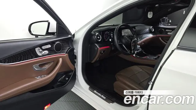 Mercedes-Benz E-Class W213 — Фото автомобиля 15