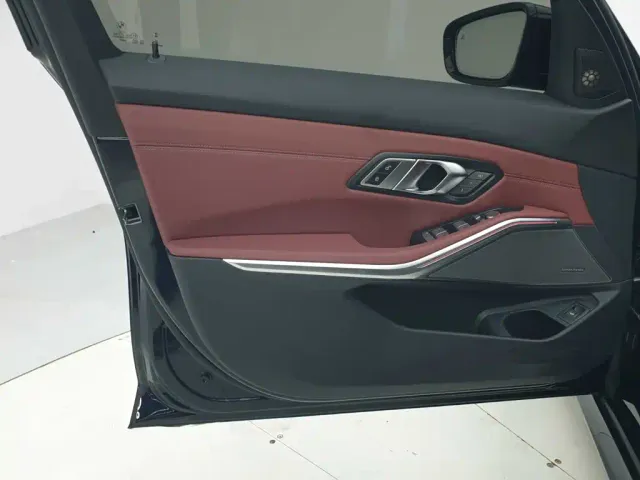 BMW 3 Series — Фото автомобиля 15