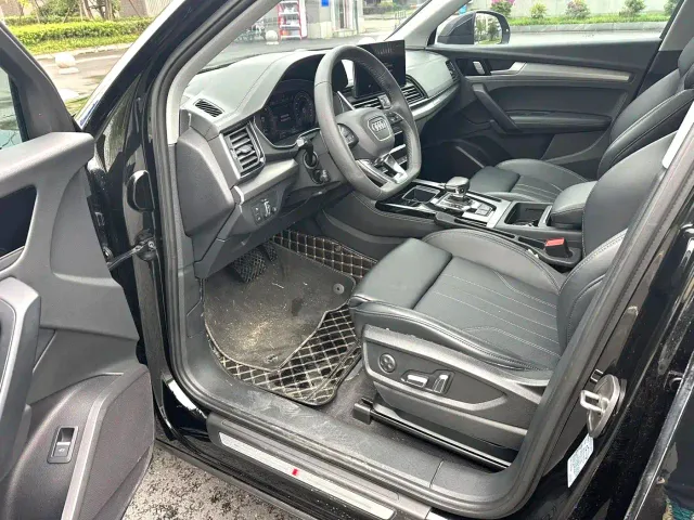 Audi Q5L — Фото автомобиля 6