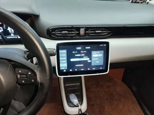 Leapmotor T03 — Фото автомобиля 12
