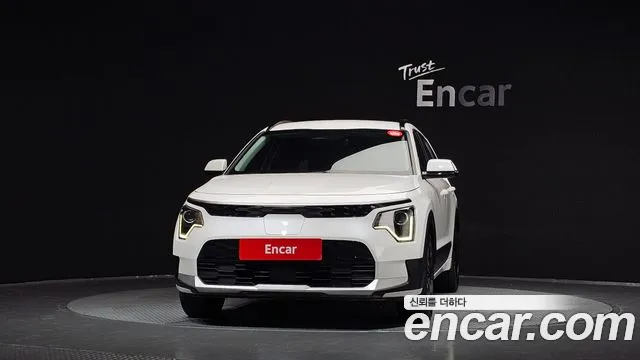 Kia Niro Niro (New) — Фото автомобиля 3