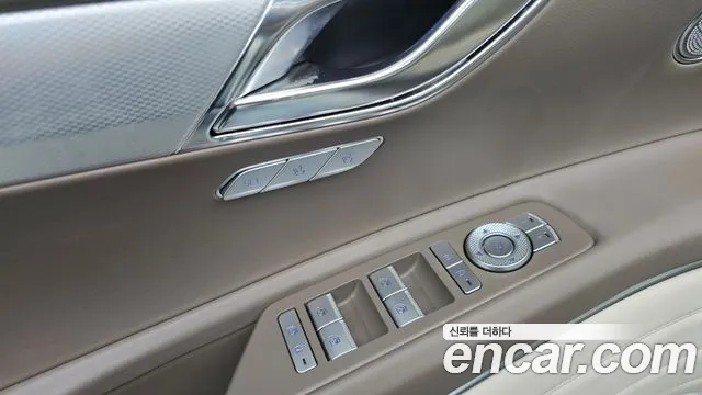 Genesis GV80 — Фото автомобиля 28