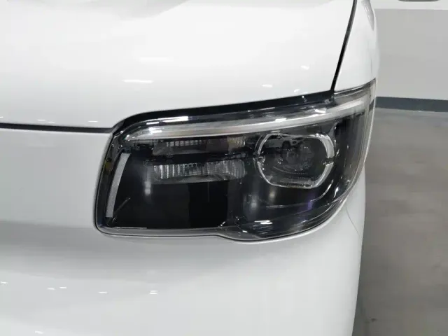 Wuling Zhiguang NEV — Фото автомобиля 7
