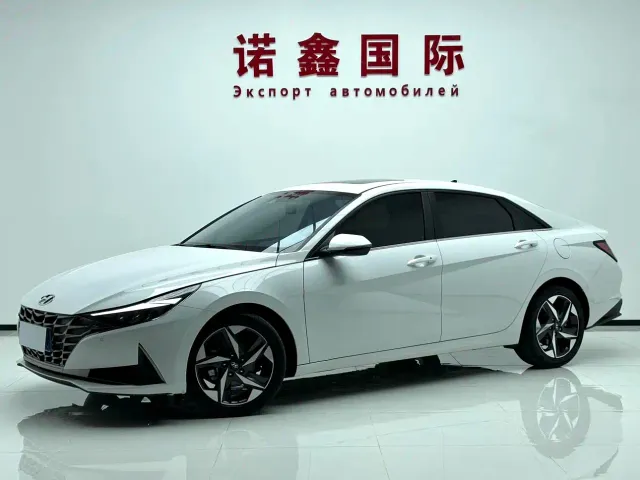 Фотография автомобиля — Hyundai Elantra