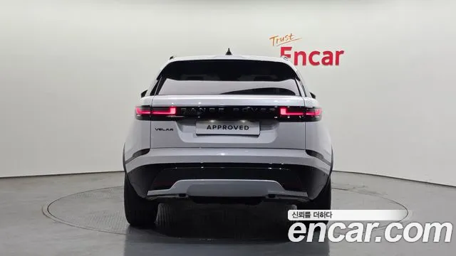 Land Rover Range Rover Velar Range Rover Velar 2.0 P250 Dynamic SE — Фото автомобиля 6