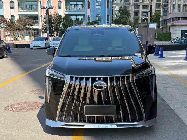 GAC Trumpchi M8 — Фото автомобиля 2
