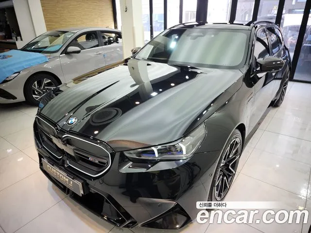 Фотография автомобиля — BMW M5 G90