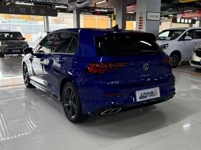 Volkswagen Golf — Фото автомобиля 5
