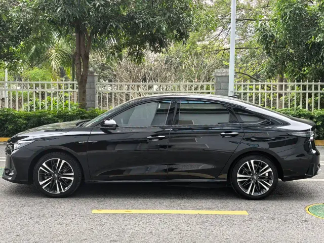 Chery Arrizo 8 — Фото автомобиля 7