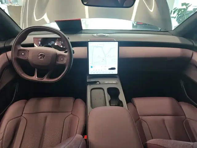 Nio ET5 Touring — Фото автомобиля 9