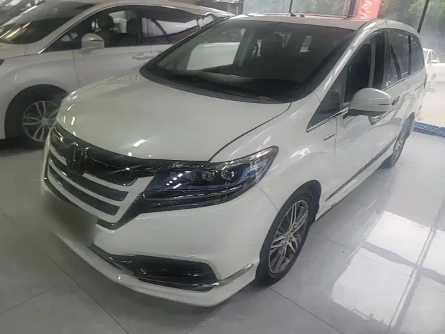 Фотография автомобиля — Honda Elysion