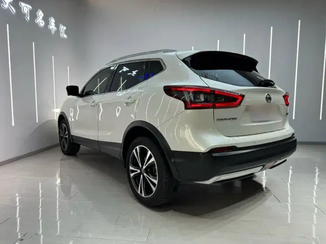 Nissan Qashqai — Фото автомобиля 8