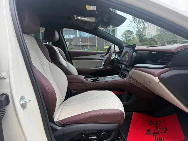 BYD Seal 07 DM-i — Фото автомобиля 10