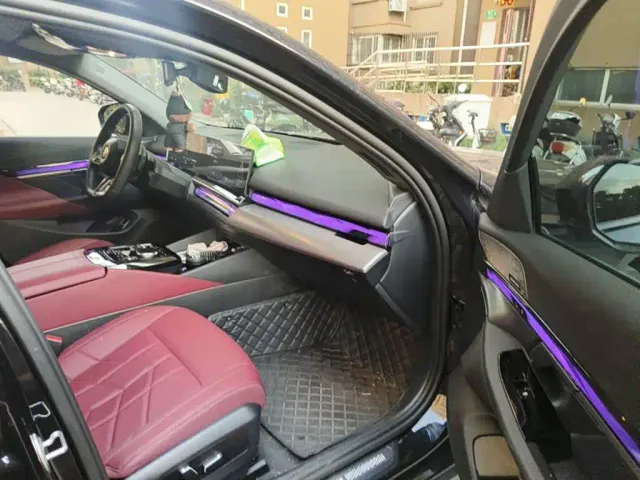 BMW 5 Series — Фото автомобиля 13