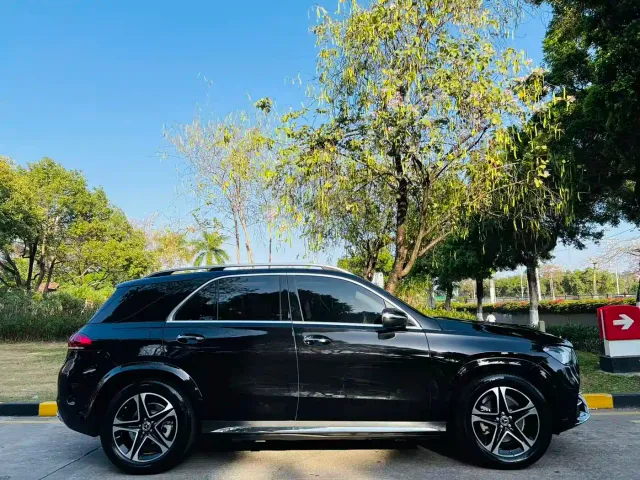 Mercedes-Benz GLE-Class — Фото автомобиля 4