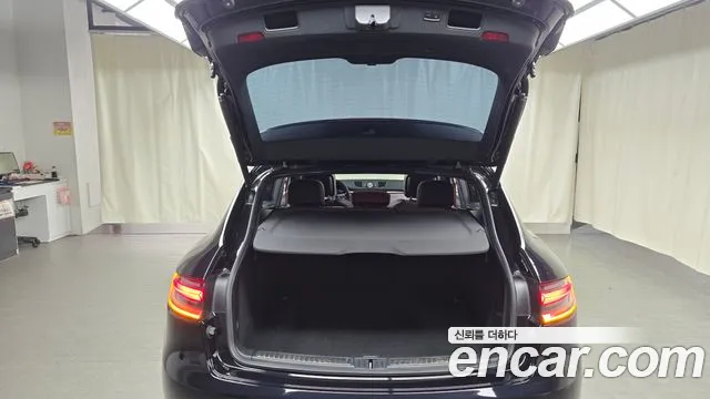 Porsche Macan — Фото автомобиля 20