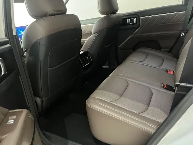 Wuling Starlight 560 — Фото автомобиля 12