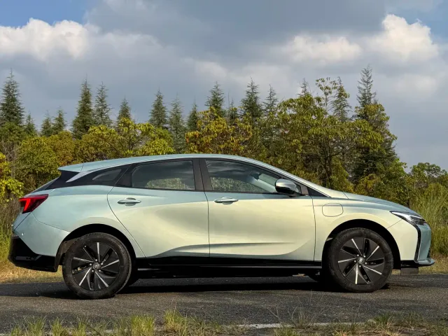 Buick Velite 6 — Фото автомобиля 14